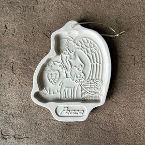 Vintage 1993 Longaberger Pottery Peace Angel Cookie Mold